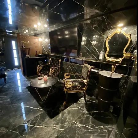 Blacksuite, Luxueuse Avec Jacuzzi Privatif Διαμέρισμα *